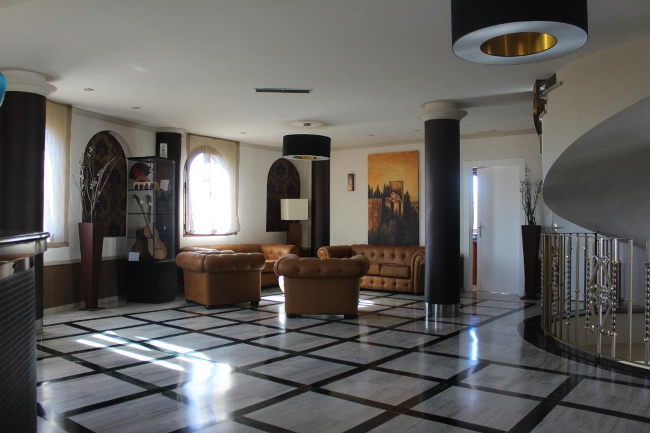 Hotel Reyes Ziries Albolote Kültér fotó